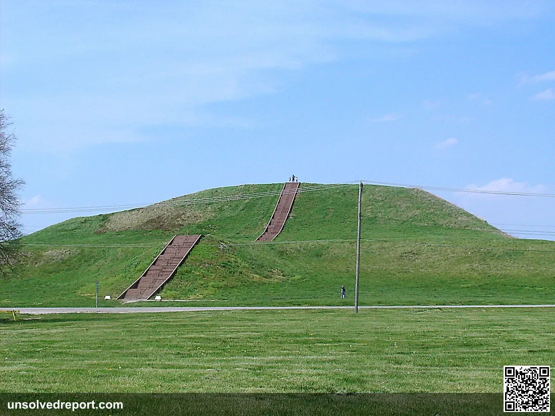 Monk's Mound, a Pre-Columbian Mississippian culture earthwork, located at the Cahokia site near Collinsville, Illinois.…