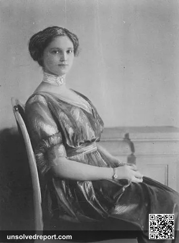Princess Zita of Bourbon-Parma (1892–1989), later Empress of Austria and Queen of Hungary.