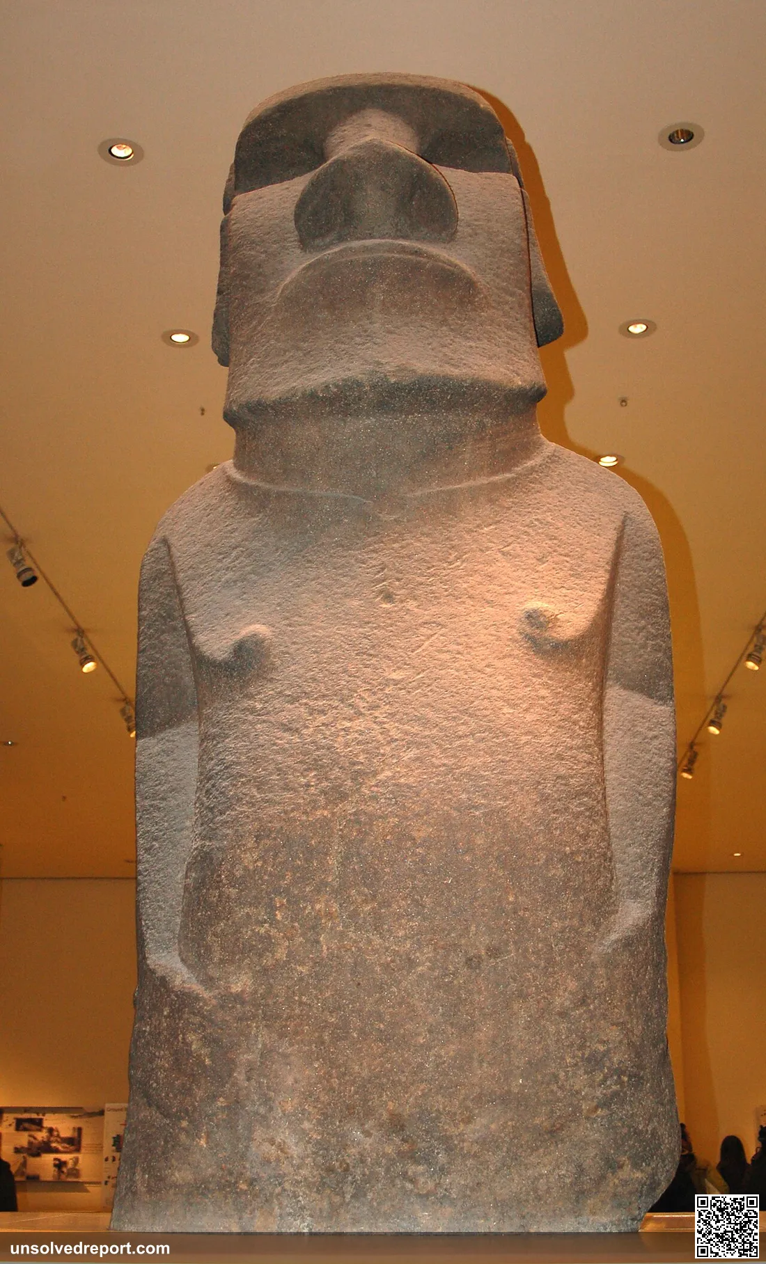 The Hoa Hakananai'a, a basalt moai (Easter Island statue) on display in the British Museum's Wellcome Trust Gallery, Lo…