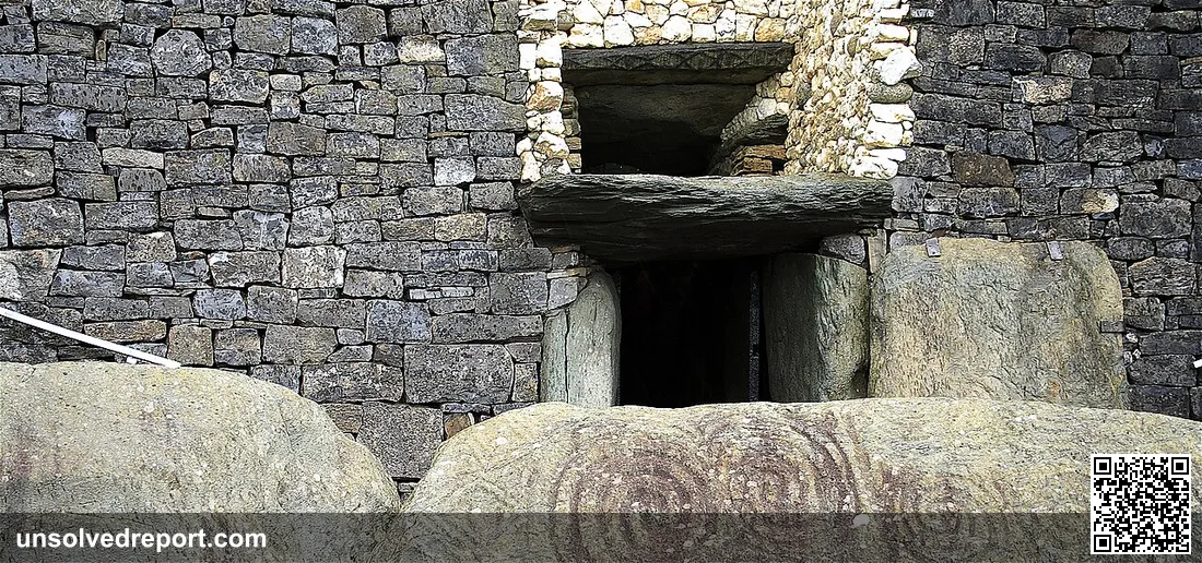 This is the entrance to the Megalithic Passage Tomb at Newgrange in Boyne Valley, Ireland. The top entrance, or 'roof b…