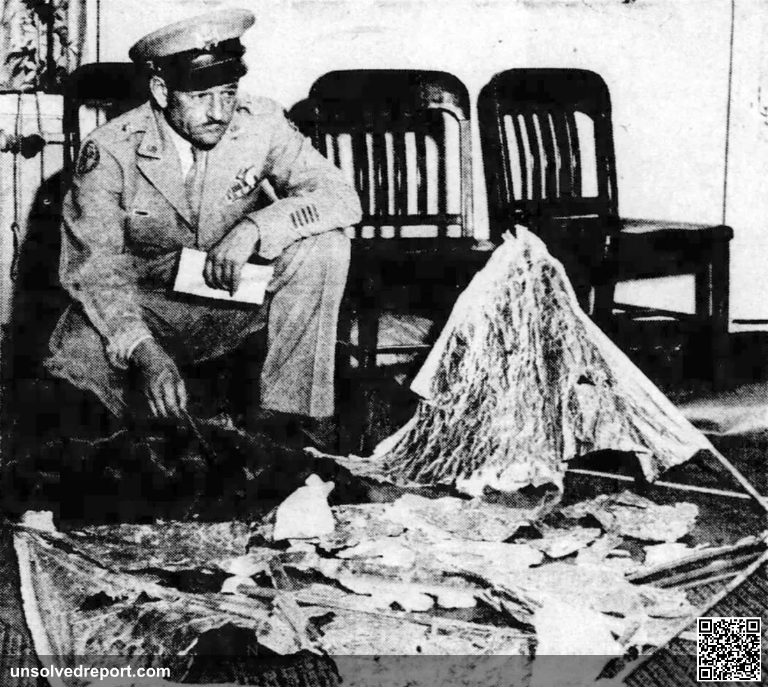 General Ramey with Roswell debris holding memo
